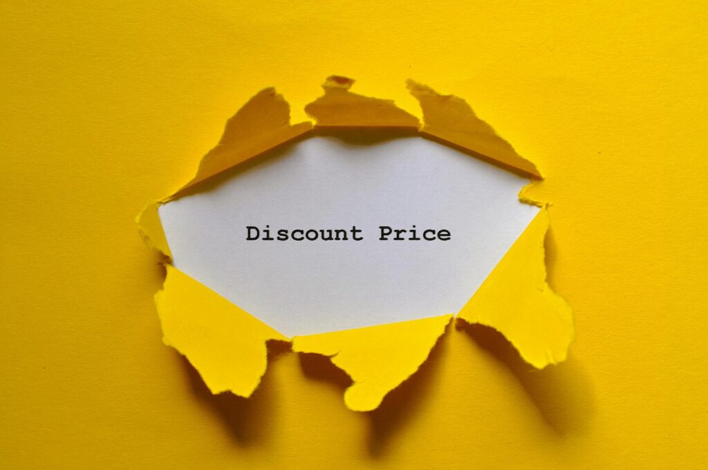 Graphic showing Nevada senior discount options. — insurance tips for seniors Nevada