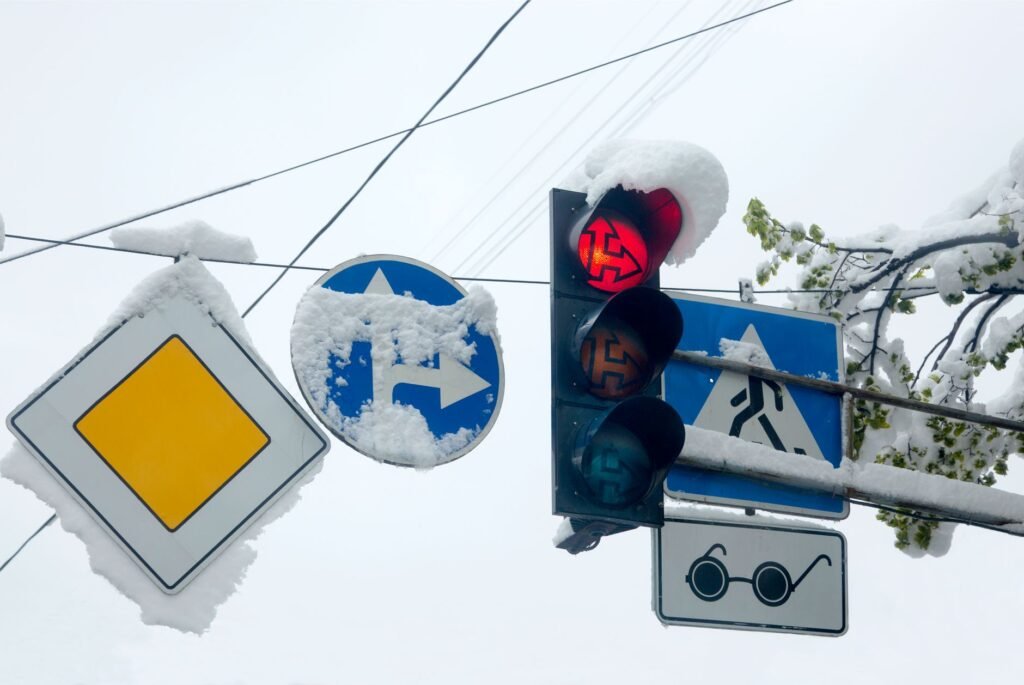 A graphic representation of Nevada's unique driving conditions impacting insurance rates. — best car insurance in Nevada…