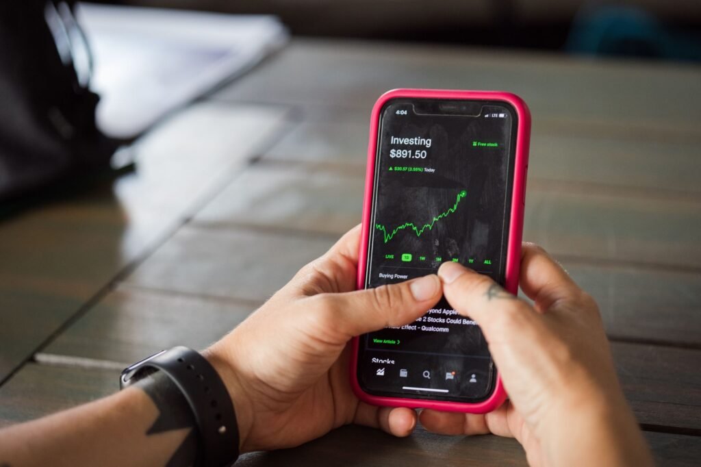 An image of a person using a mobile app to compare insurance rates — save money car insurance Nevada